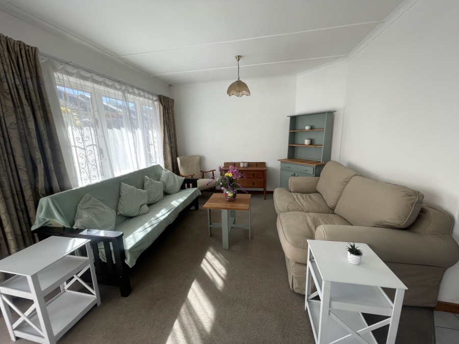 2 Bedroom Property for Sale in Cambridge Eastern Cape